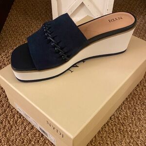 NYDJ Navy Suede Wedge Sandals Size 8.5